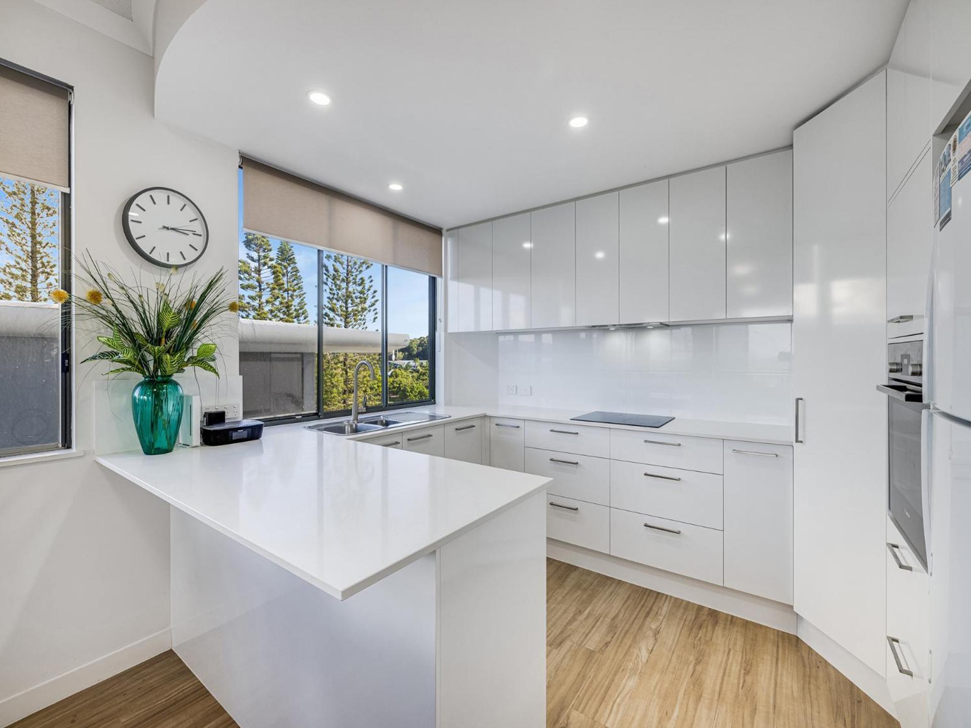 Meridian Alex Beach Apartments Alexandra Headland Ngoại thất bức ảnh