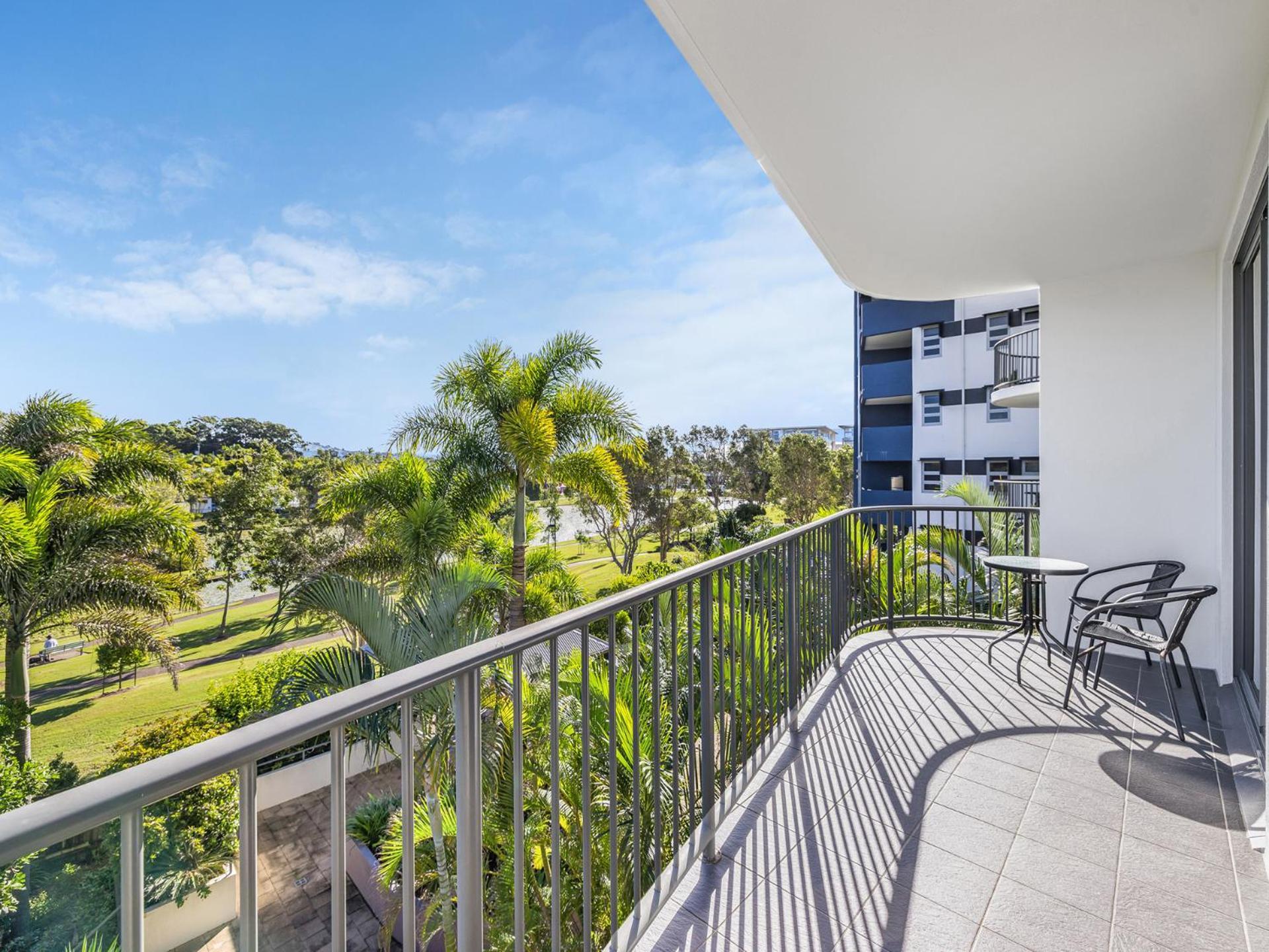 Meridian Alex Beach Apartments Alexandra Headland Ngoại thất bức ảnh